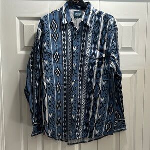 Wrangler Blue and White Patterned Shirt